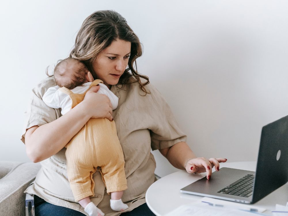 5 ideias de trabalho em casa para mães com filho pequeno